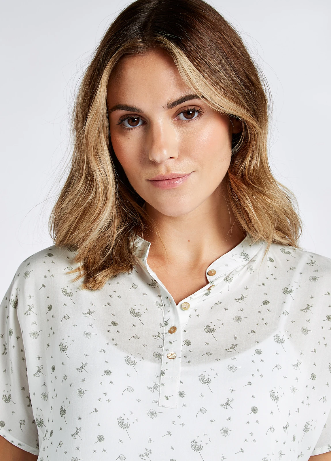 Dubarry Waterfall Printed Top - White 6 Dubarry Waterfall Printed Top - White - Image 4